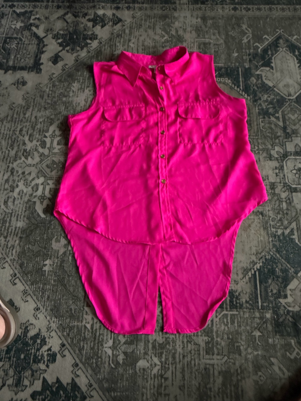 Mileage women’s high low hot pink sleeveless button-down shirt size XL